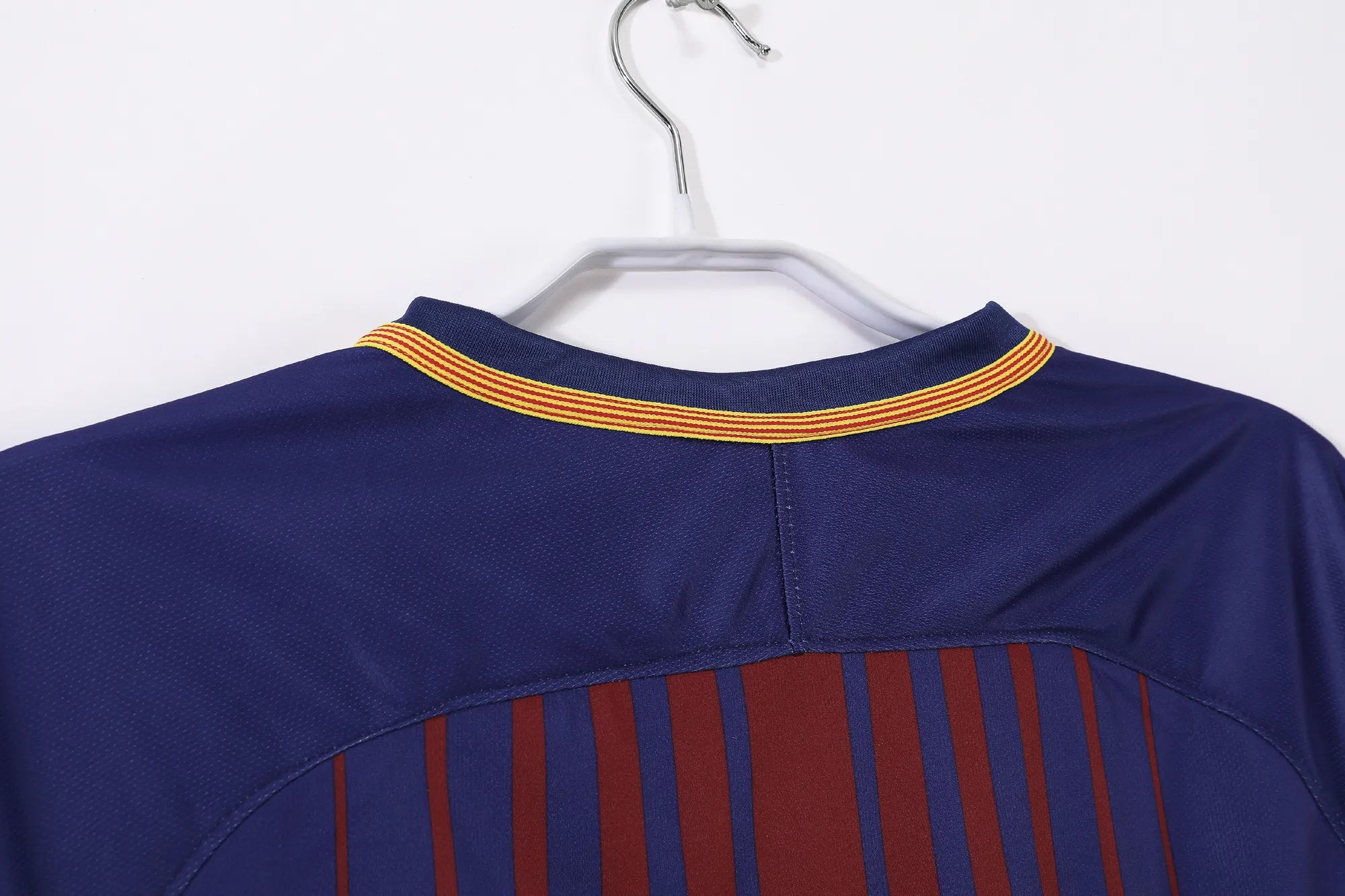 17/18 Barcelona Retro - Home Kit