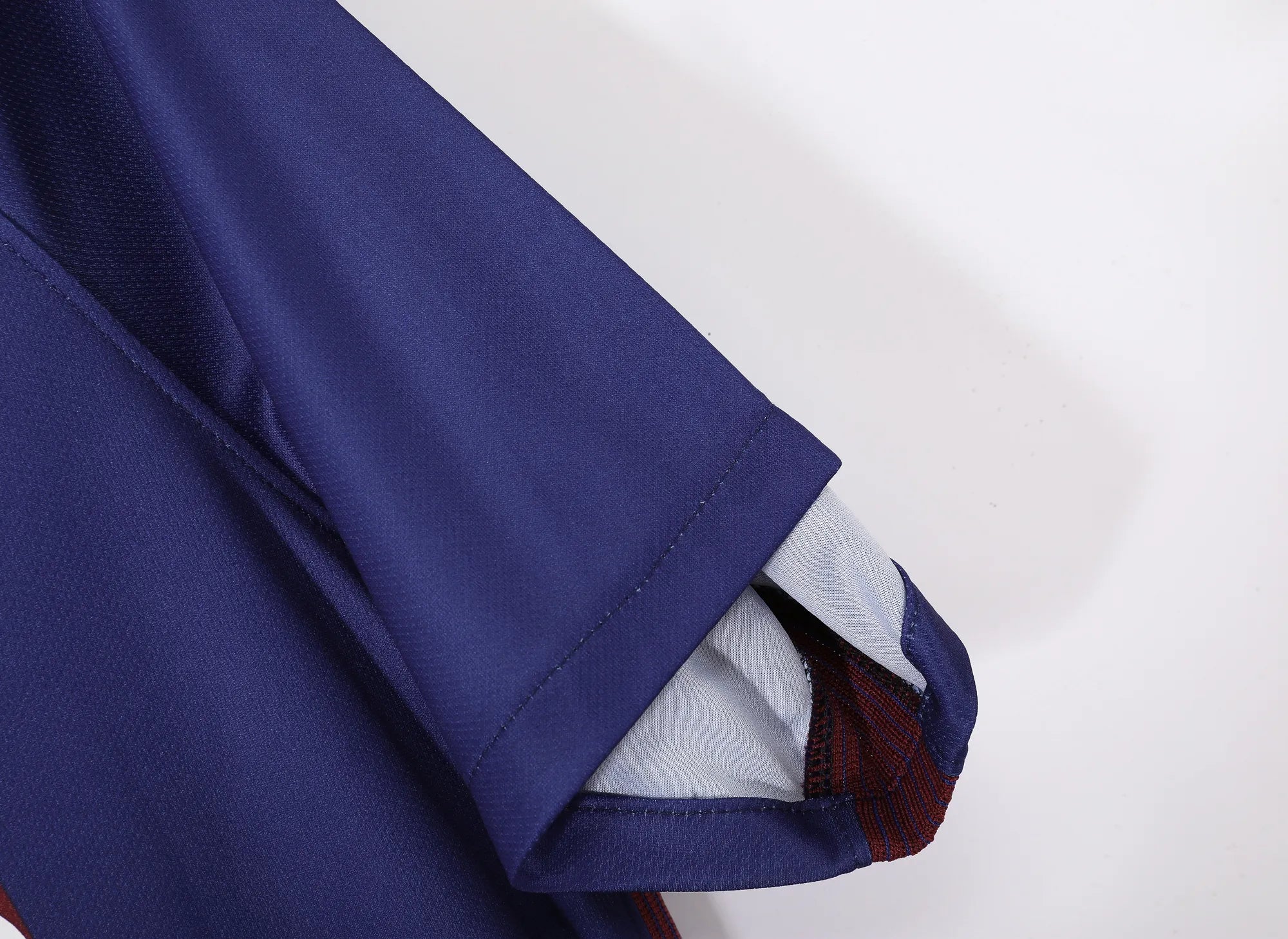 17/18 Barcelona Retro - Home Kit