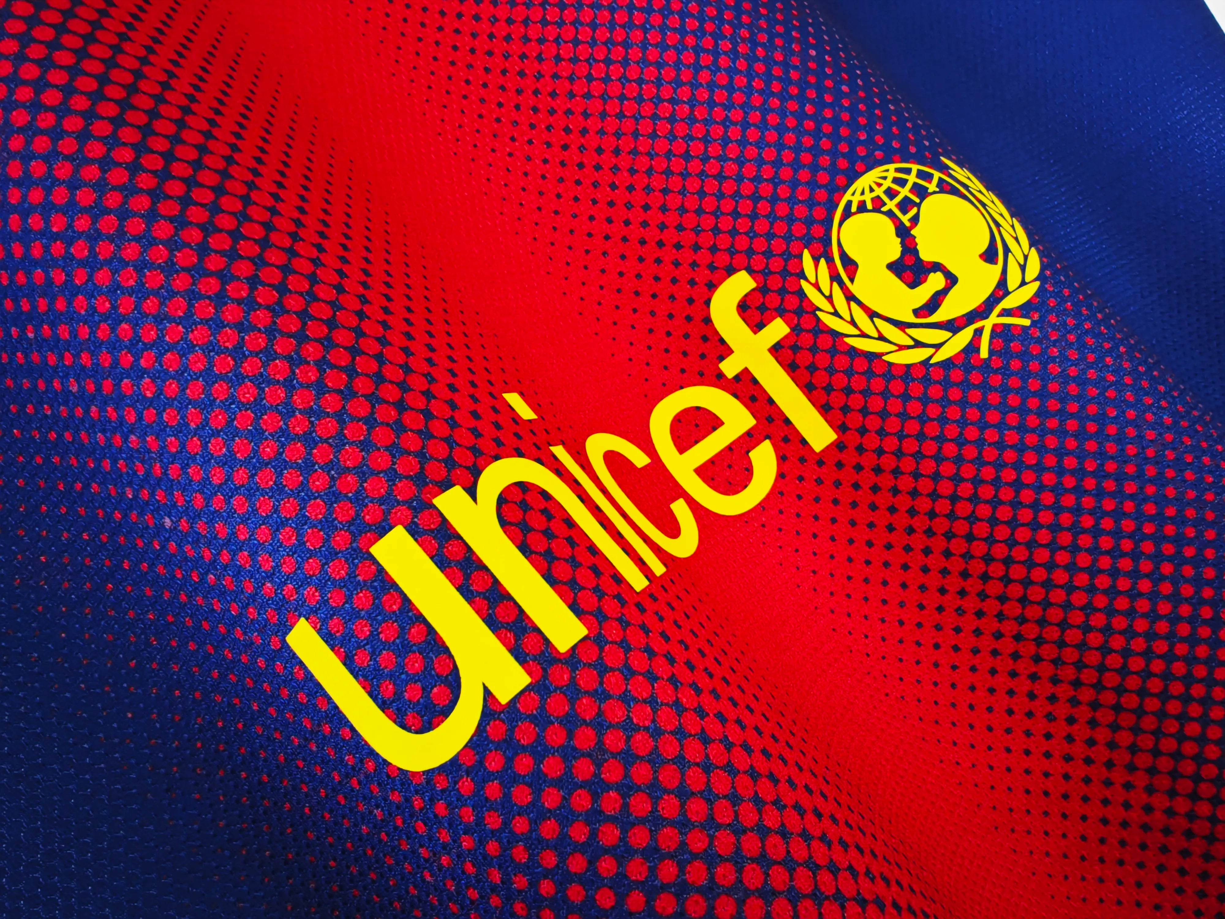 12/13 Barcelona Retro - Home Kit