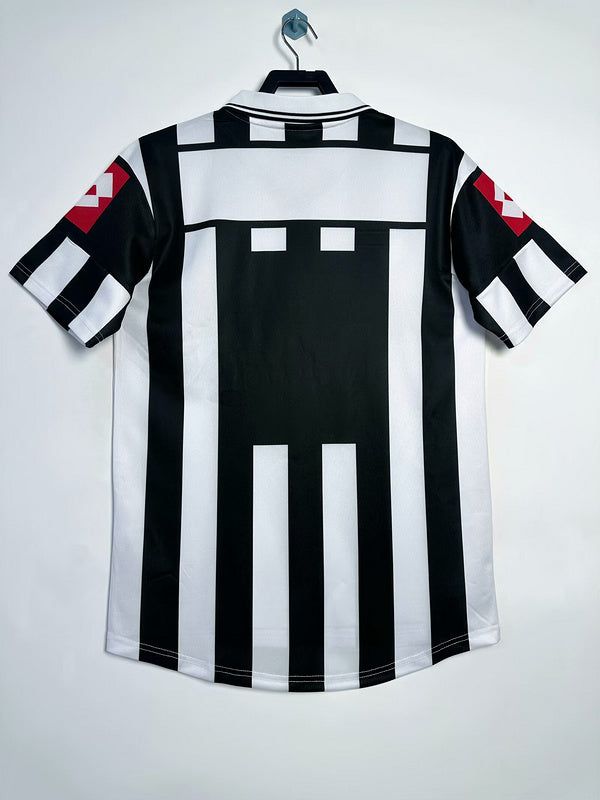 Juventus 2001-02 Retro - Home
