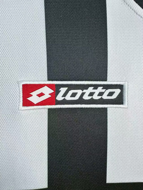 Juventus 2001-02 Retro - Home