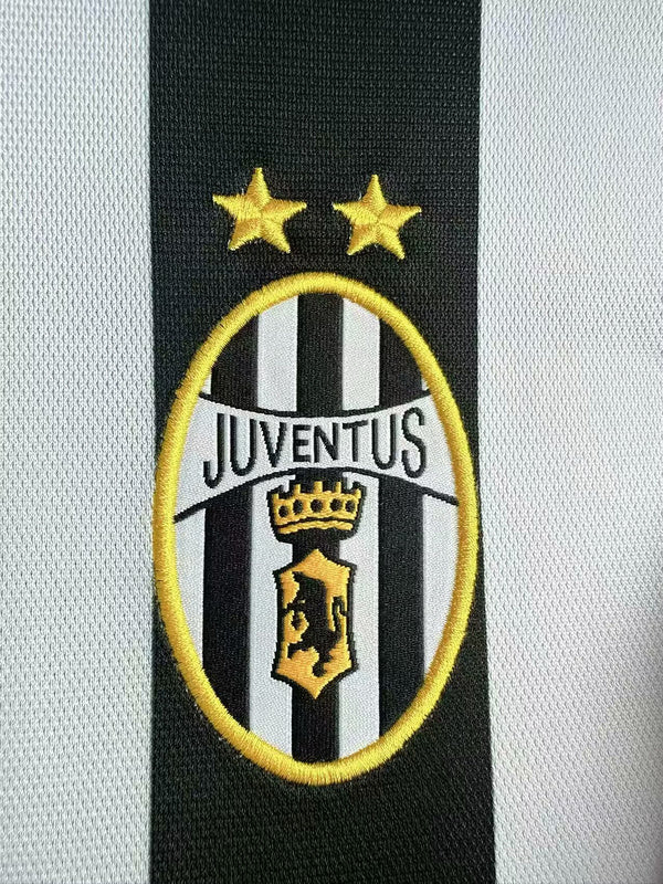 Juventus 2001-02 Retro - Home