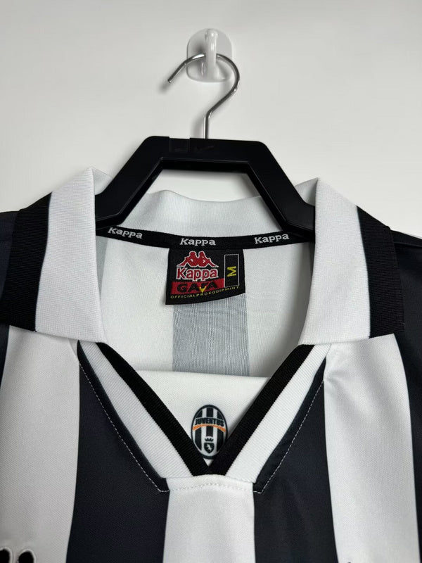 Juventus 1995-96 Retro - Home