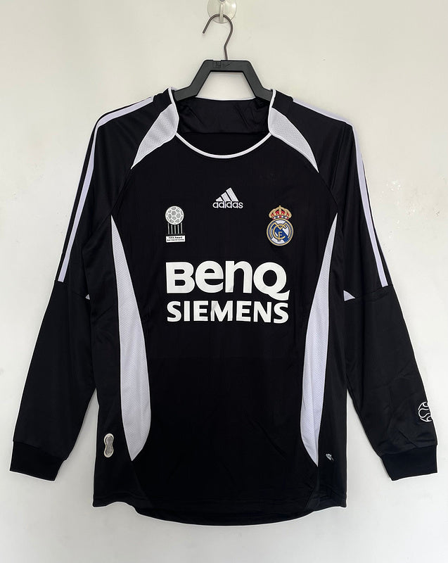 Real Madrid 2006-07 Retro - Third (Black, Long Sleeves)