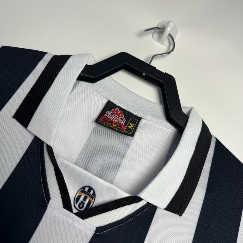 Juventus 1994-95 Retro - Home