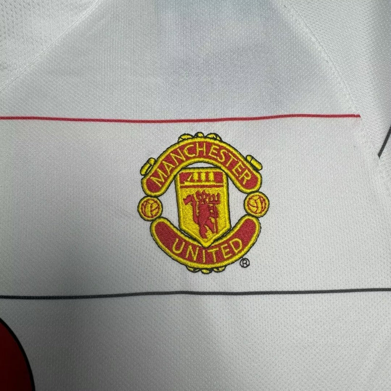 Manchester United 2004-05 Retro - Away