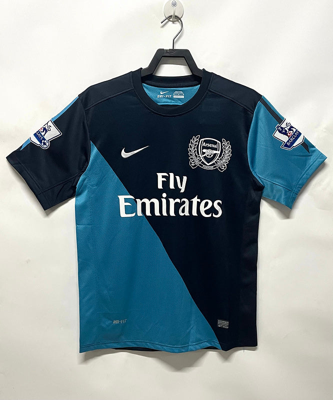 Arsenal 2011-12 Retro - Away