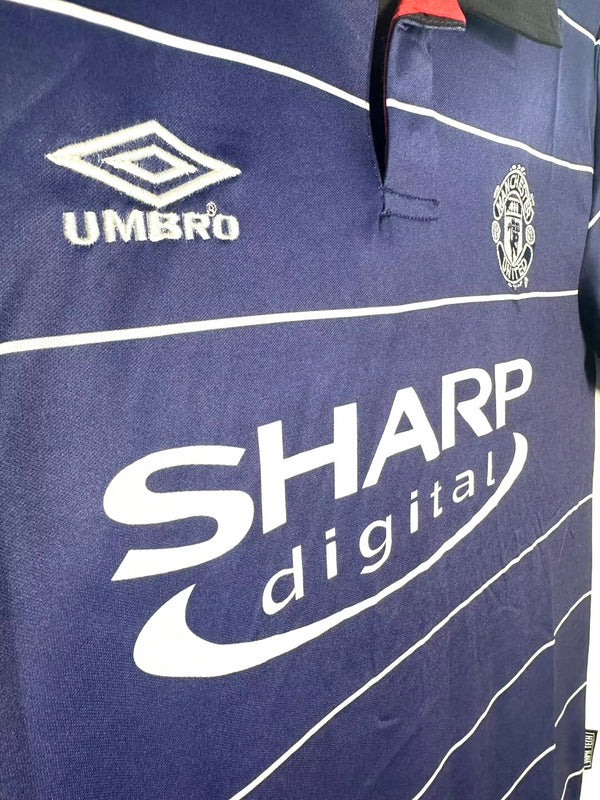Manchester United 1999-00 Retro - Away