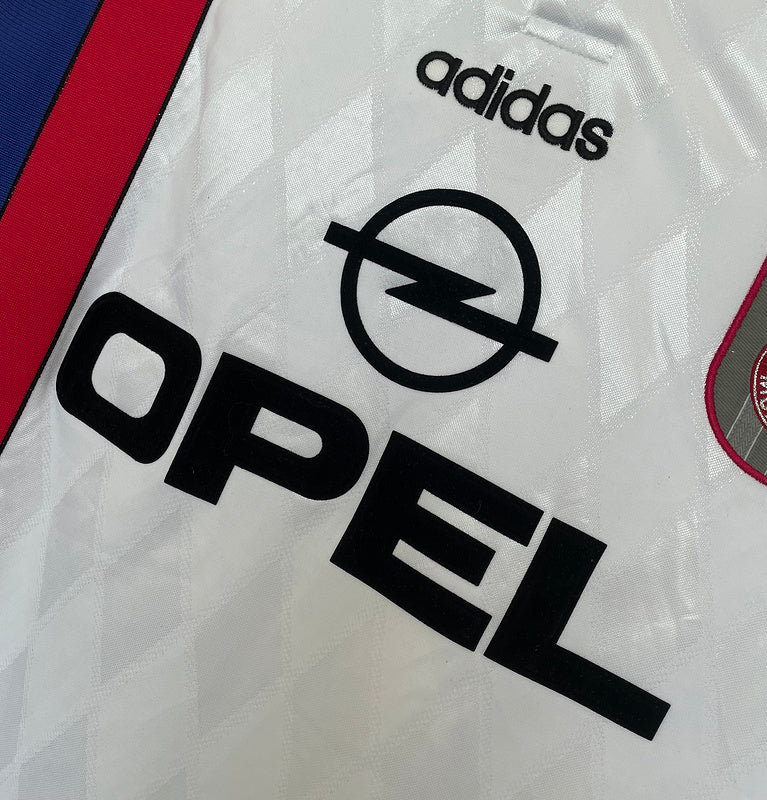 Bayern Munich 1997-98 Retro - Away