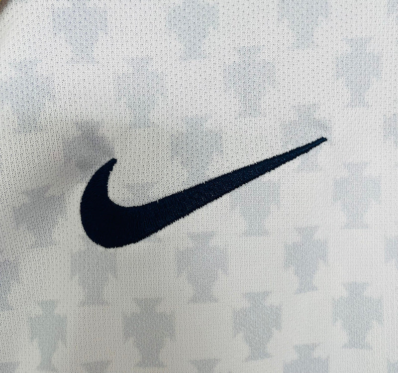Portugal 2004 Retro - Away