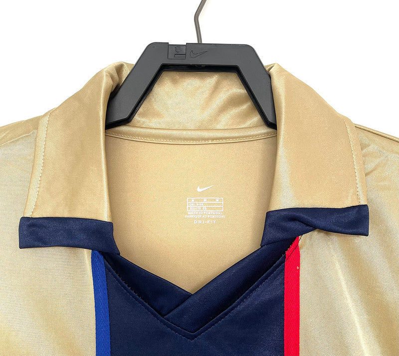 Barcelona 2001-02 Retro - Away