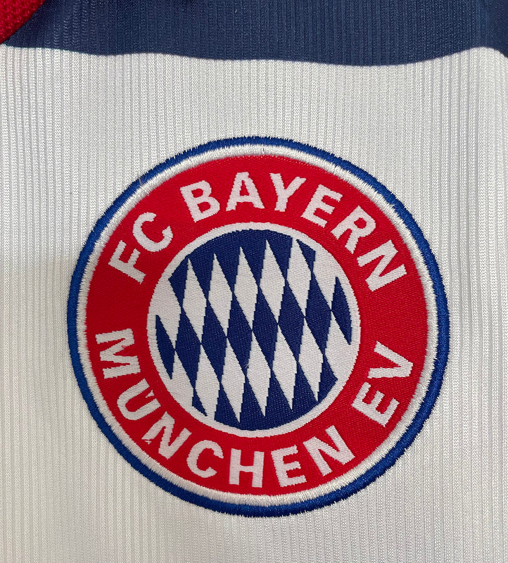 Bayern Munich 1998-00 Retro - Away