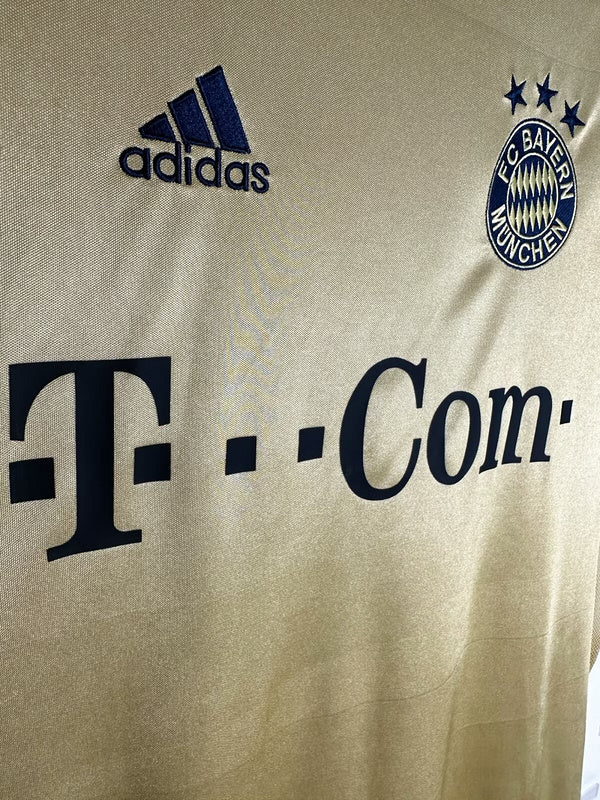 Bayern Munich 2003-04 Retro - Away