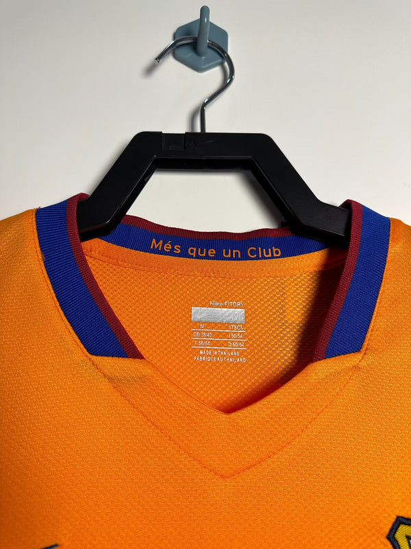 Barcelona 2006-07 Retro - Away