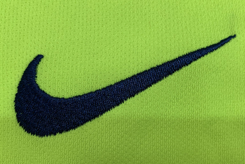 Barcelona 2005-06 Retro - Away