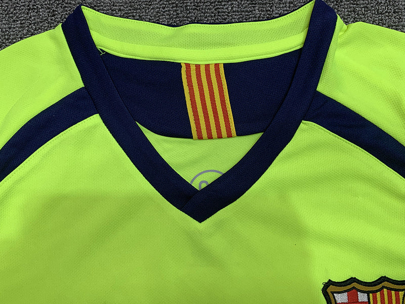 Barcelona 2005-06 Retro - Away
