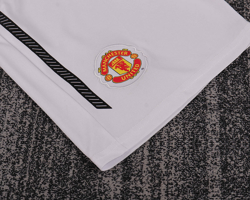 Manchester United 2010-11 Retro - Home Kids Kit