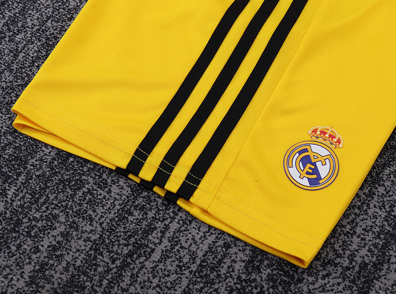 Real Madrid 2011-12 Retro - Goalkeeper Kids Kit