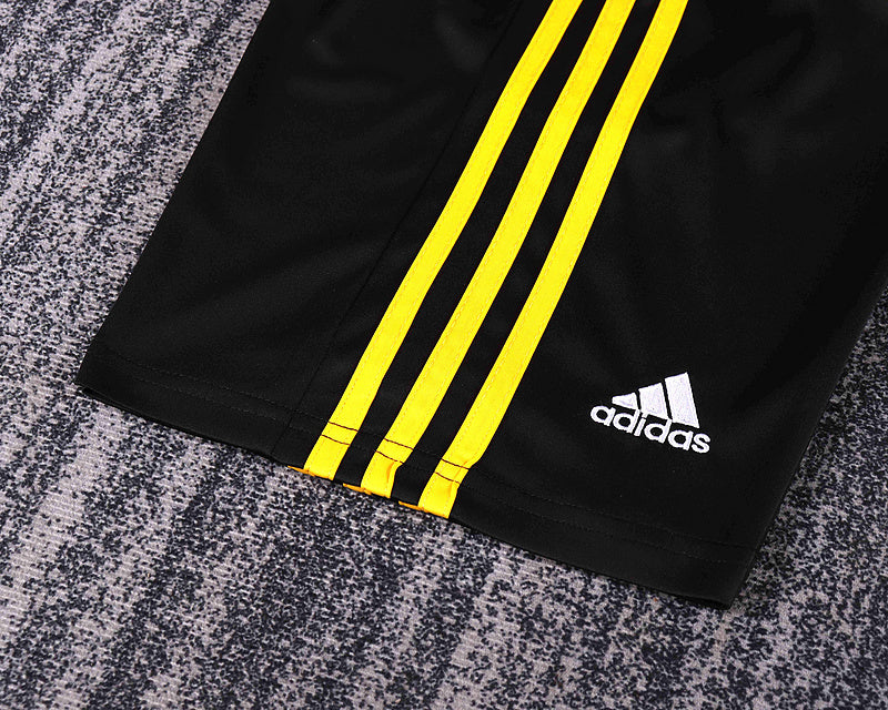 Real Madrid 2011-12 Retro - Goalkeeper Kids Kit