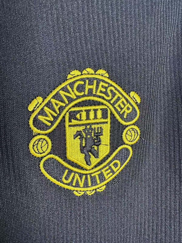 Manchester United 1998 Retro - Away (Black, Long Sleeves)