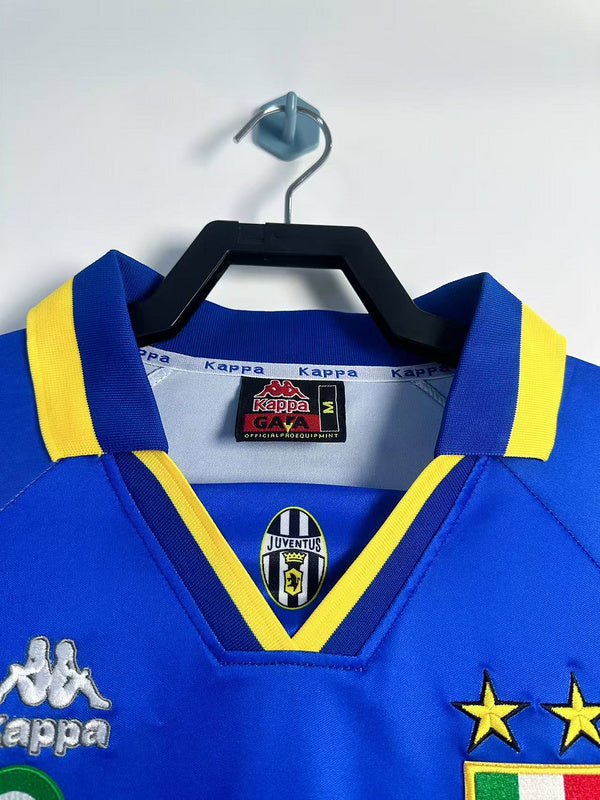 Juventus 1995-96 Retro - Away