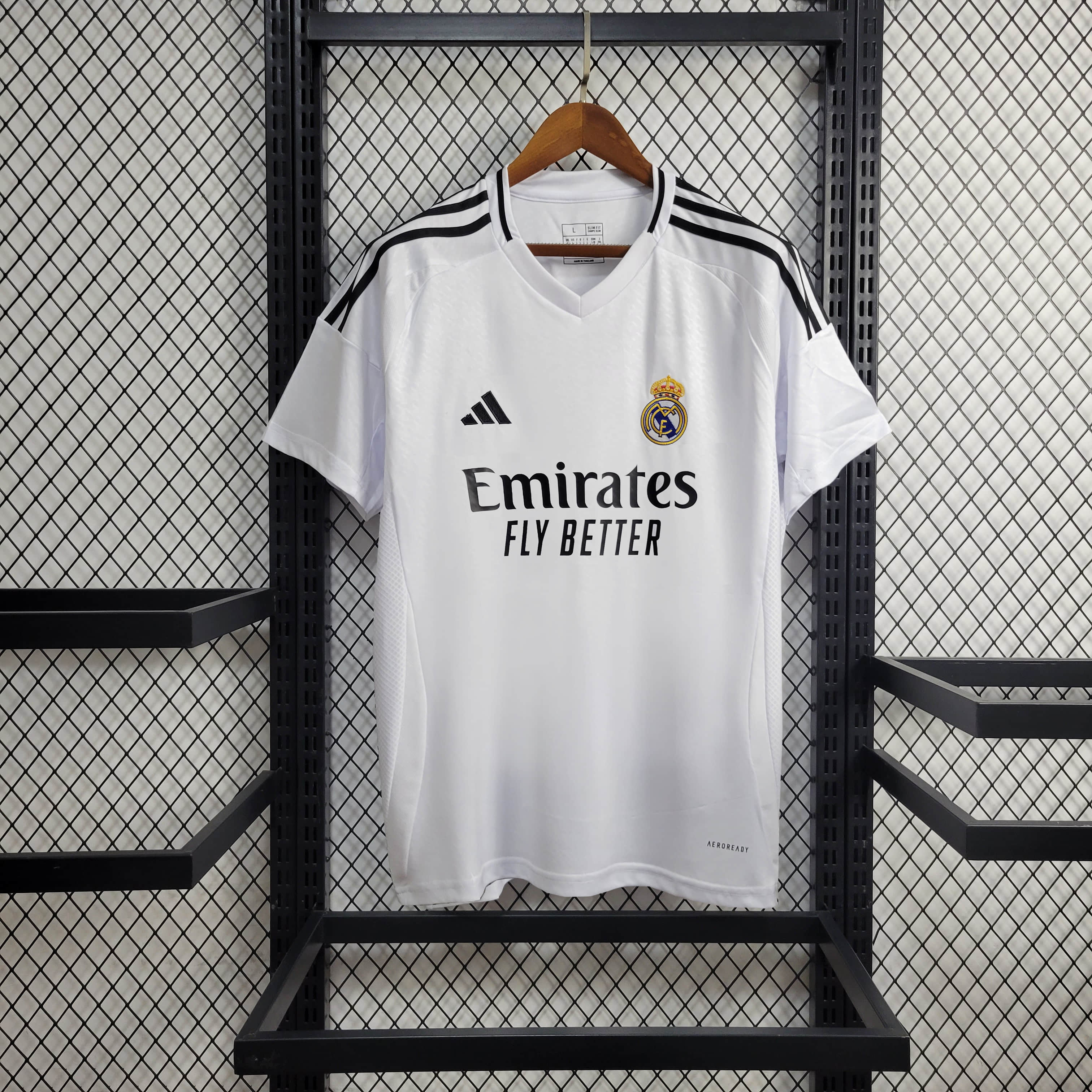 24/25 Real Madrid Retro - Home Kit