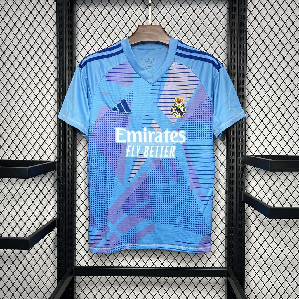 24/25 Real Madrid Retro - Goalkeeper Kit