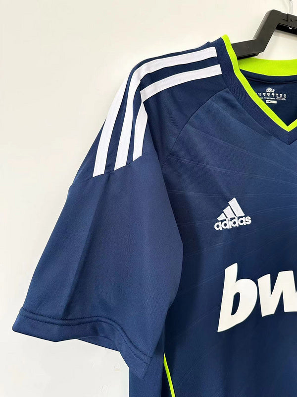 Real Madrid 2010-11 Retro - Away