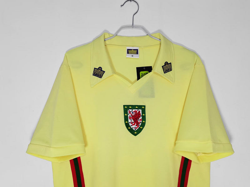 Wales 1976-79 Retro - Away