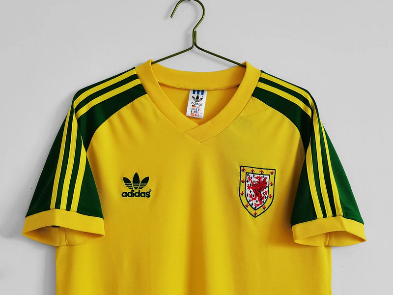 Wales 1982 Retro - Away