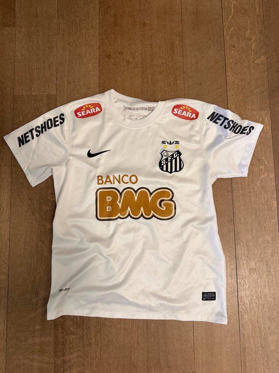 Maillot rétro Santos reçu par un client